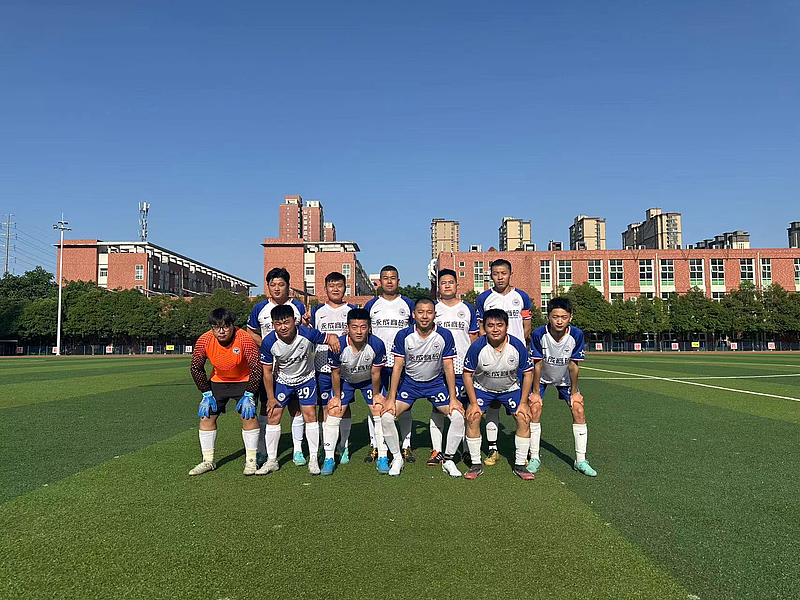 2024年“全民健身 健康中国”全国县域足球渭南高新区十一人制足球赛正式开赛